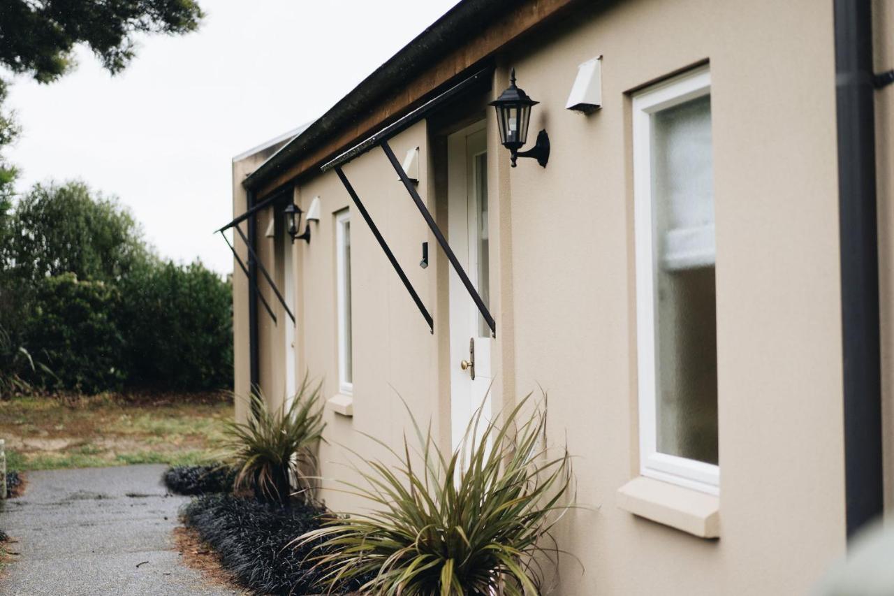 Brackenridge Country Retreat & Spa Martinborough Exterior photo